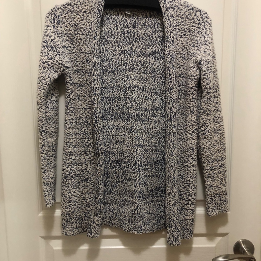 Women’s Small boucle cardigan open style cream and navy long sleeve - Picture 2 of 3